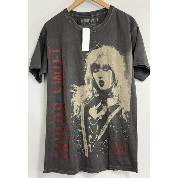 Red Taylors Version Shirt TOURS Urban Outfitters Distressed Taylor Swift MEDIUM - Picture 1 of 6